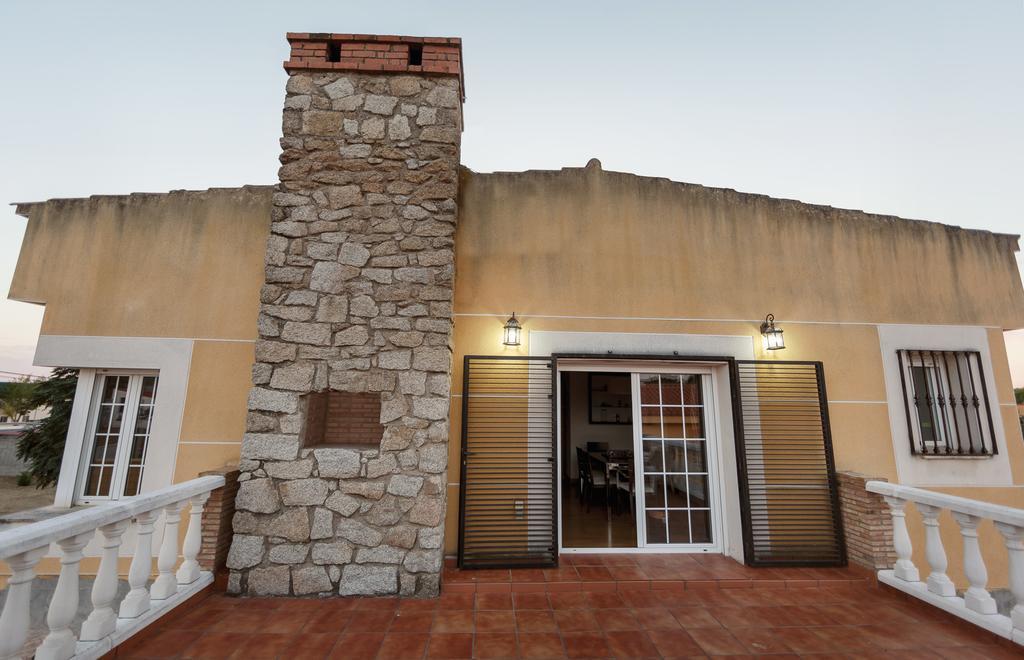 Casa Rural La Piedra De Juana Malpartida de Cáceres المظهر الخارجي الصورة