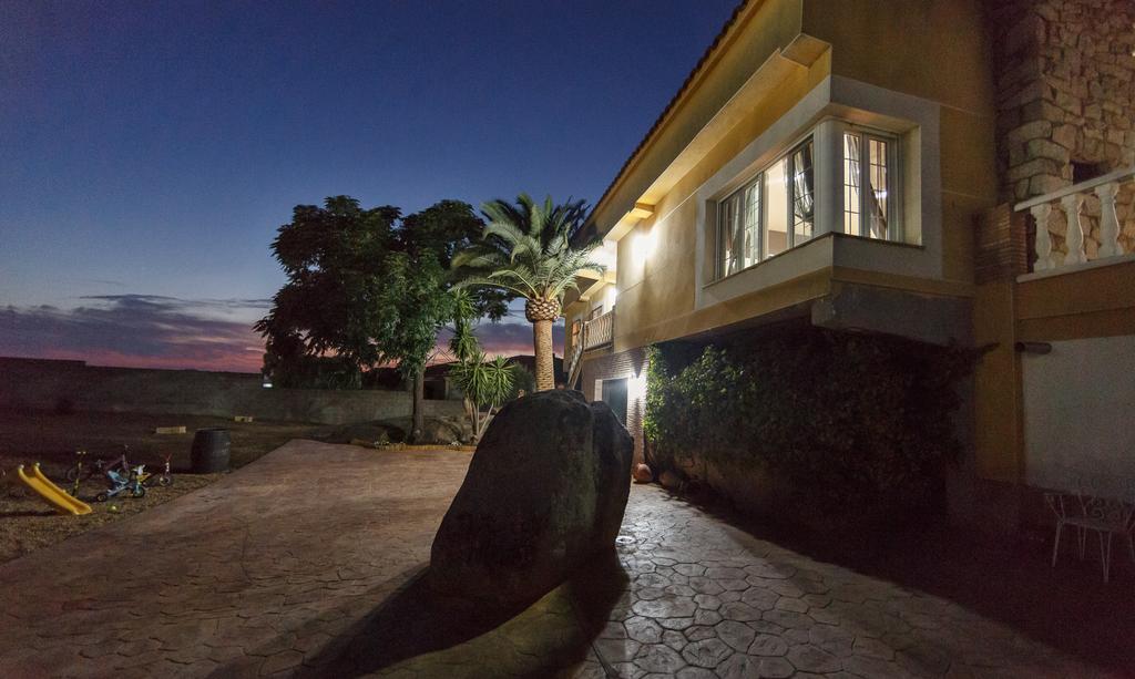 Casa Rural La Piedra De Juana Malpartida de Cáceres المظهر الخارجي الصورة